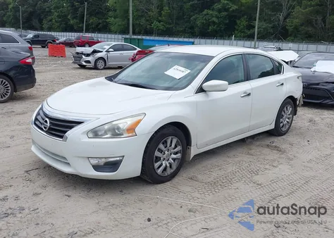 2013 Nissan Altima 2.5 S z USA, uszkodzony, nr VIN 1N4AL3AP0DC168580